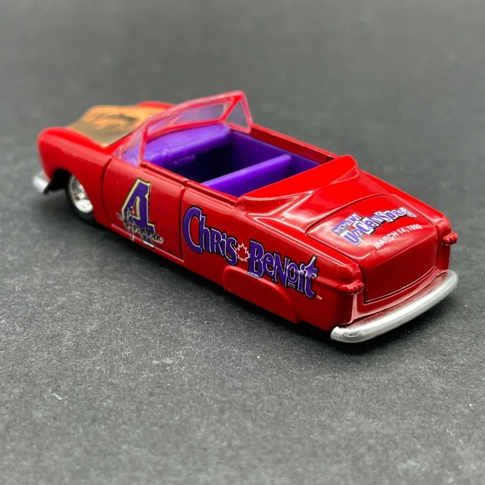 Racing Champions‎ WCW/NWO Chris Benoit '58 Custom Ford Convertible Diecast 1/64